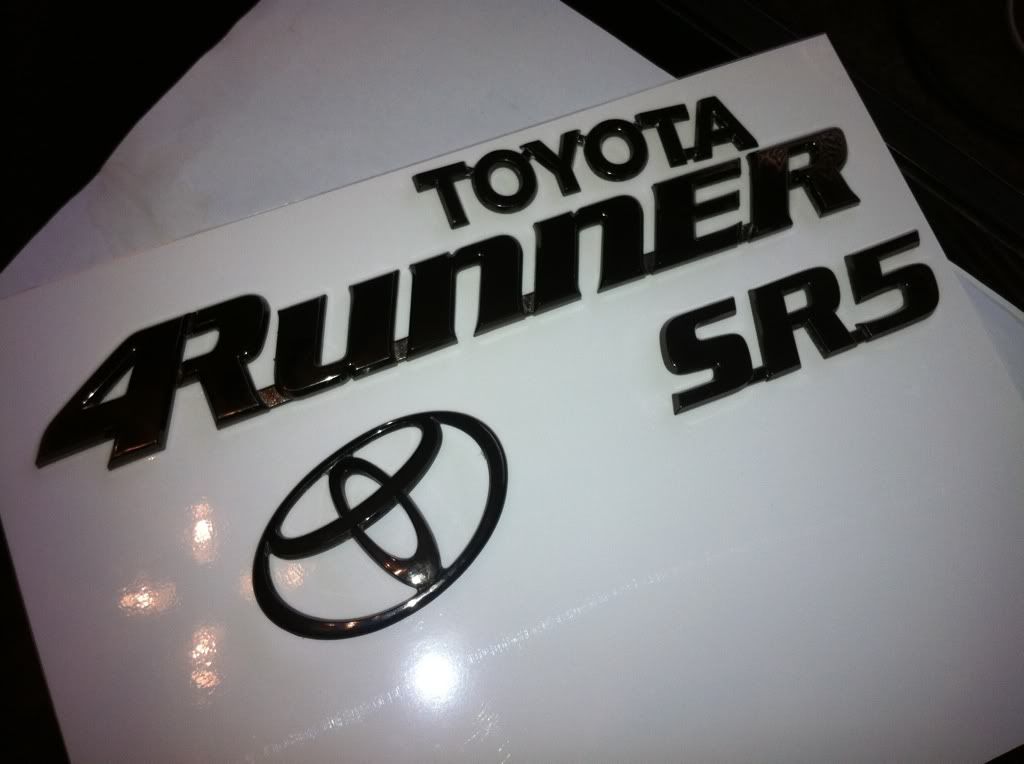 black toyota 4runner emblems #7